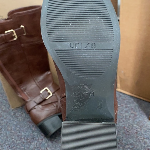 NWOT UNISA buckle boots - Picture 6 of 7